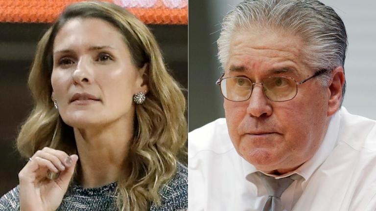 Daughter gets the better of dad in historic college basketball matchup