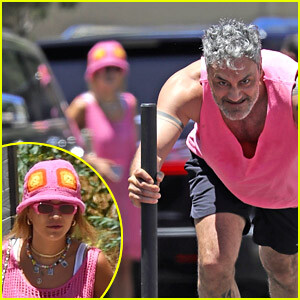 Rita Ora Watches On While Boyfriend Taika Waititi Does an Outdoor Workout