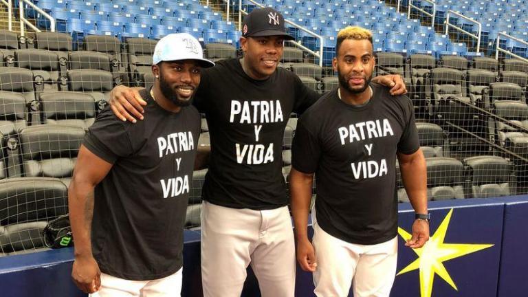 Rays’ Randy Arozarena joins Cuban players in showing support for homeland