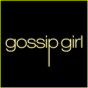 ‘Gossip Girl’ Showrunner Reveals Who Was Originally Meant to Be Gossip Girl