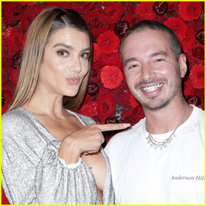 J Balvin Welcomes First Child with Valentina Ferrer!