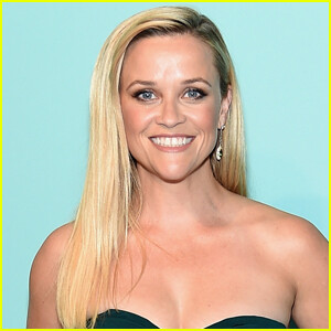 Reese Witherspoon Celebrates 20th Anniversary of ‘Legally Blonde’ with Behind-The-Scenes Set Pics!