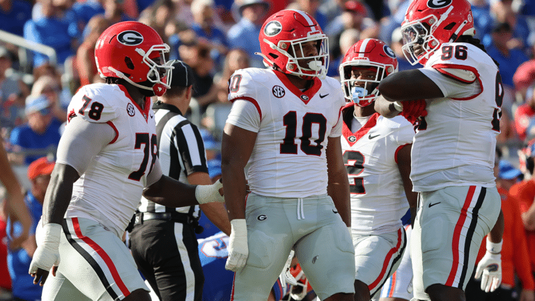 No. 1 Georgia reminds these Dawgs can’t be tricked in silencing Florida, reigniting three-peat pursuit