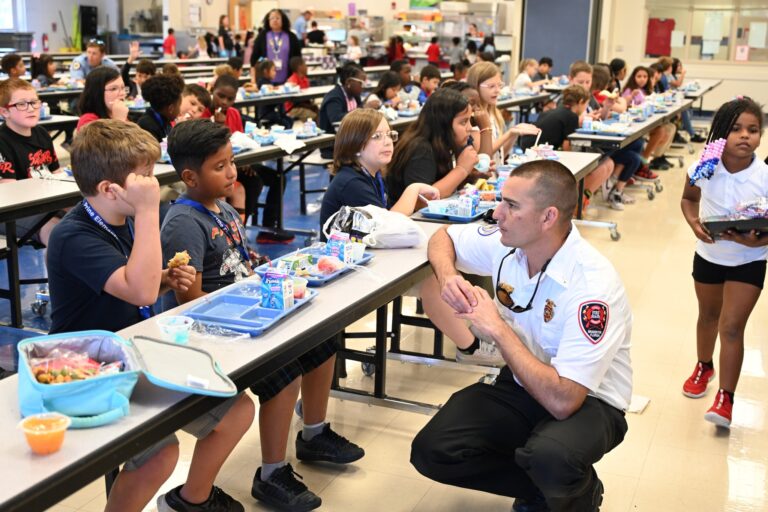 Prine Elementary invites first responders to share stories, school lunch