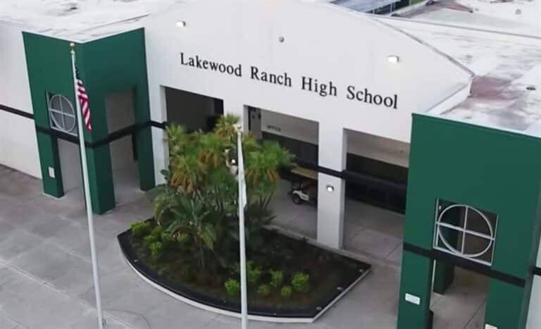 Lakewood Ranch High School Mustangs Learn Valuable Skills at UF Journalism Seminar